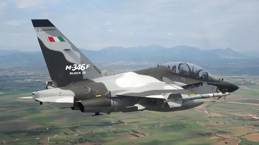 Österreich bestellt 12 neueste M-346 Kampfjets aus Italien