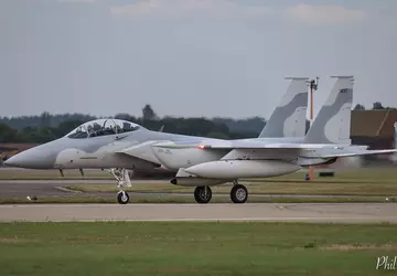 Boeing schließt Auslieferung von F-15QA Eagle-Kampfjets ...