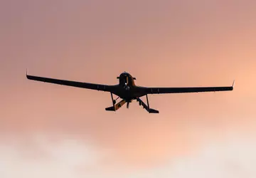 Baykar präsentiert aktualisiertes Bayraktar TB2T-AI mit ...