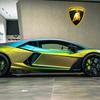 Lamborghini Revuelto mit einem Hauch von Farbe