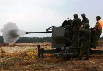 Litauen liefert 36 schwedische L70-Flugabwehrkanonen an ...