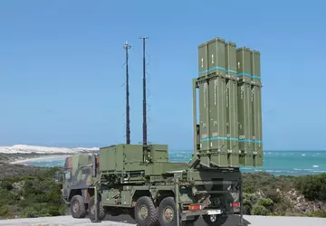 Die Ukraine unterzeichnet einen Vertrag über ...