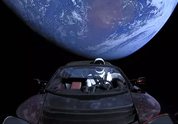 Der Tesla Roadster ist seit 5 ...