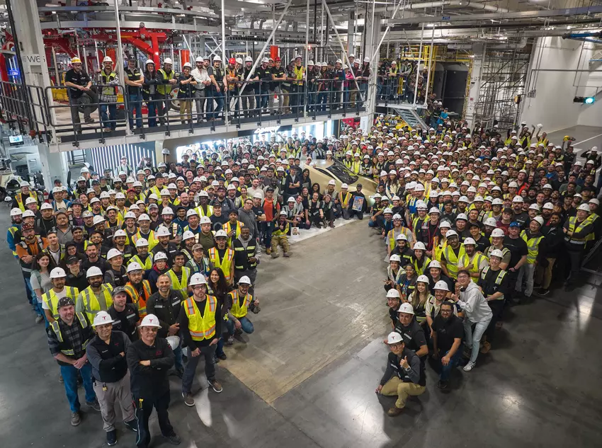 Tesla Cybercab in der Gigafabrik Texas