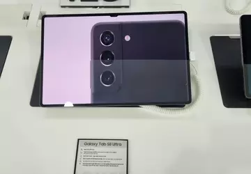 Display mit dünnen Rahmen und "Monobrow": ...