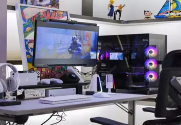 Die weltweit ersten AIO-Flüssigkeitskühler mit gebogenem ...