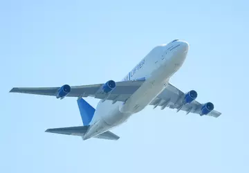 Boeing 747 Dreamlifter verlor während des ...