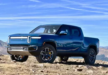 Rivian ruft fast 13.000 Elektroautos wegen ...