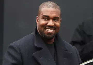 Twitter hat das wegen antisemitischer Äußerungen ...