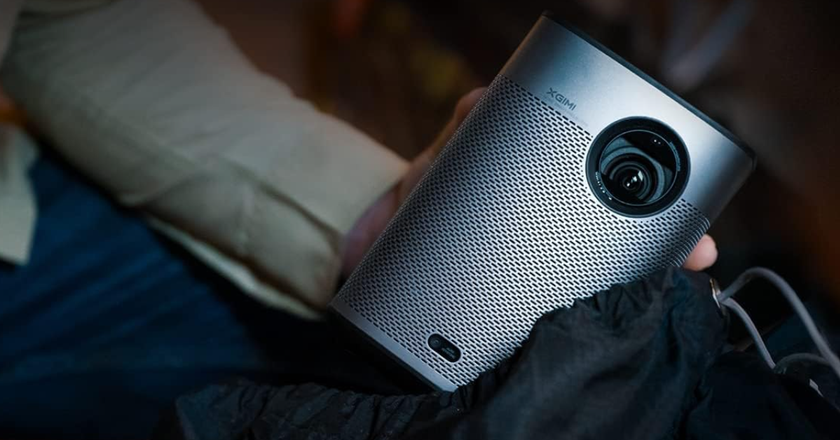 XGIMI Halo+ bester mini-beamer fürs camping