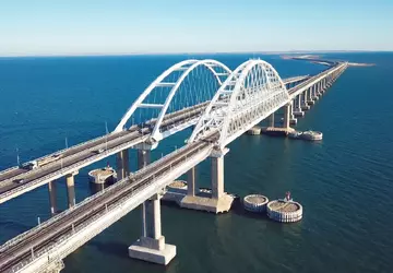 Russland brachte eine "verzweifelte Menge" an ...