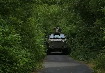 An der Front wurden australische gepanzerte ...