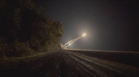 Die Ukraine könnte etwa 20 ballistische ATACMS-Raketen mit jeweils 950 Submunitionen und einer Reichweite von 165 km erhalten.