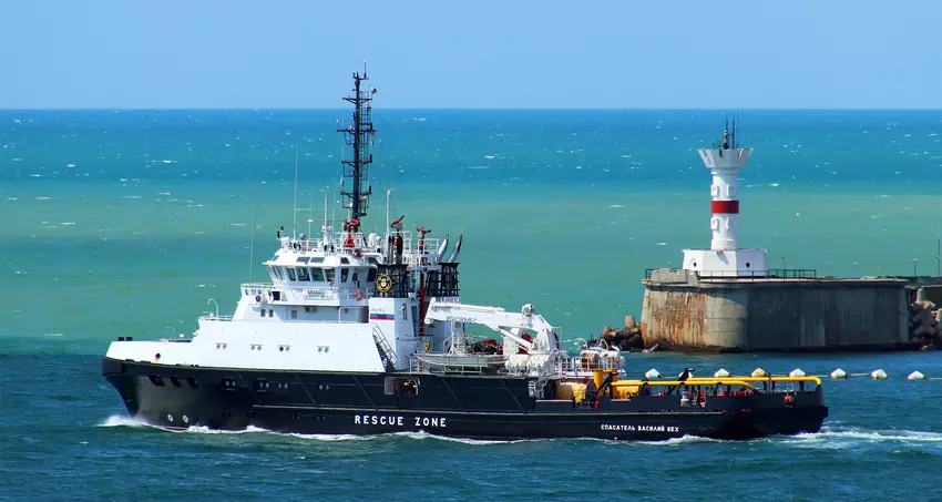 AFU schoss ein weiteres russisches Schiff mit zwei Harpunenraketen ab und filmte es auf Bayraktar TB2