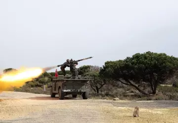 Spanien hat 345 Millionen Dollar für ...