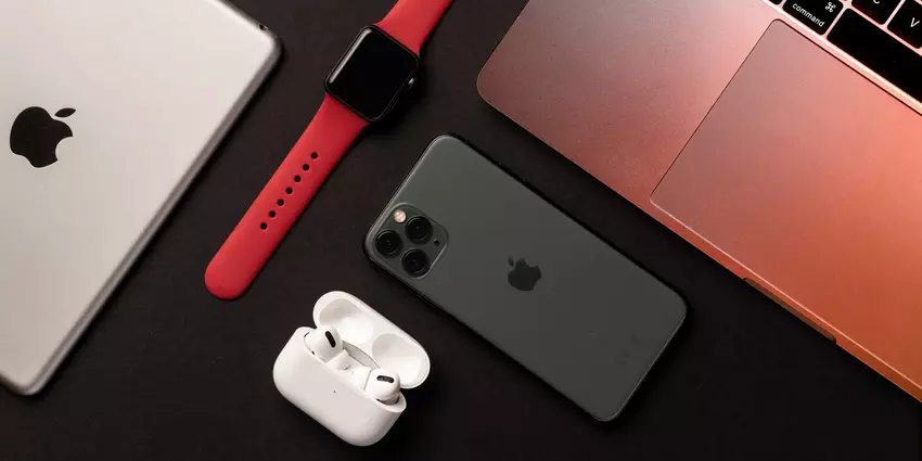 Bloomberg: Apple bringt MacBook und AirPods 3 noch in diesem Jahr auf den Markt, gefolgt von iPad Pro mit Glasgehäuse, MacBook Air und drei Apple Watches im nächsten Jahr
