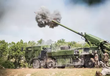 Frankreich hat die Produktion von Panzerhaubitzen ...
