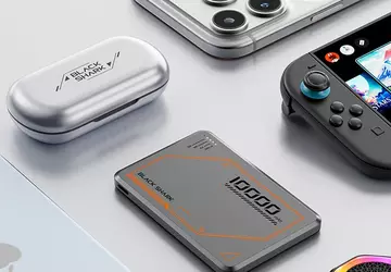 Futuristisches Blade 2+ Powerbank von Black ...