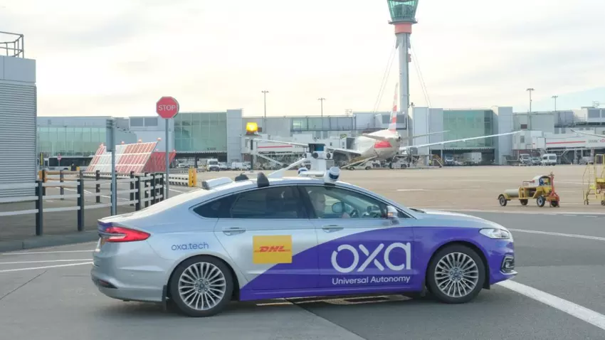 DHL und Oxa testen autonome Fahrzeuge am Flughafen Heathrow