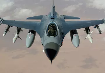 Medien: Erste F-16-Kampfjets sollen in den ...