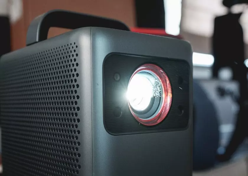 NEBULA Cosmos Laser beamer unter 3000 euro