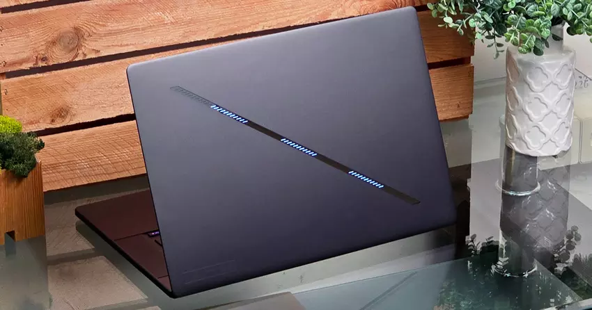 ASUS ROG Zephyrus G16 (2024) Test: ein genetisches Experiment