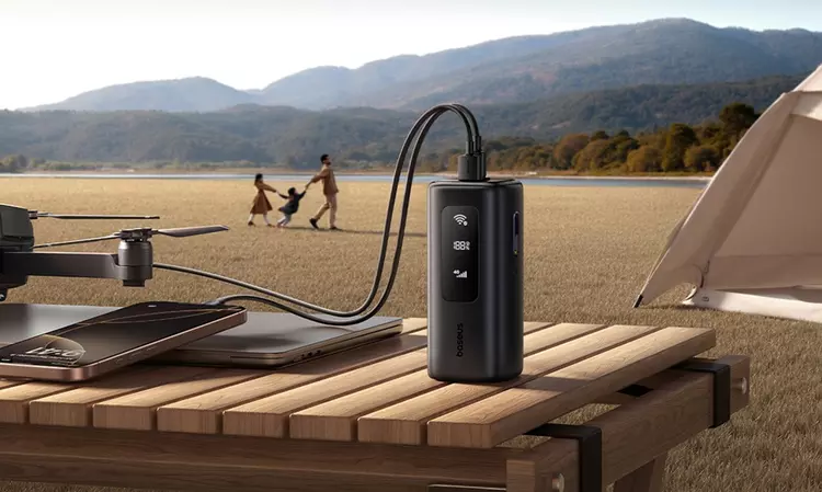 Lädt Geräte auf und verteilt Internet: ...