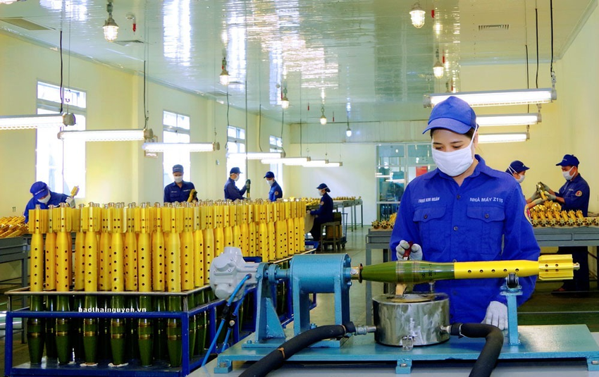 Vietnamesische Nachbildungen eines Granatwerfers