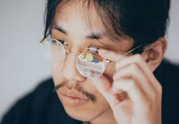 Brilliant Monocle: ein kompaktes Monokel mit ...