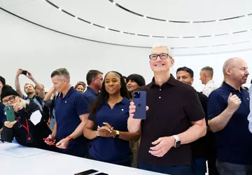 Tim Cook: Apple Intelligence ist seit ...