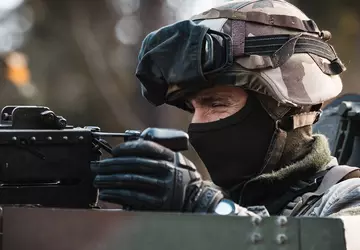 Frankreich wird eine weitere Brigade der ...