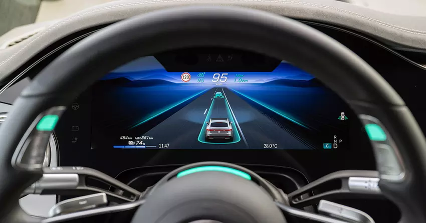 Mercedes-Benz hat die Zulassung für das autonome Fahren der Stufe 3 mit 95 km/h in Deutschland erhalten