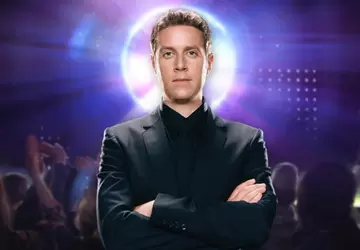 Zwei Stunden coole Show: Der Organisator ...