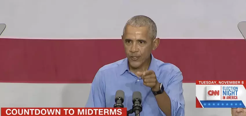 Barack Obama benutzt immer noch die Fitbit Ionic Smartwatch, die der Hersteller wegen der Gefahr von Verbrennungen zurückgerufen hat