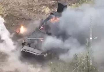 Eine ukrainische Drohne mit Granaten zerstörte ...