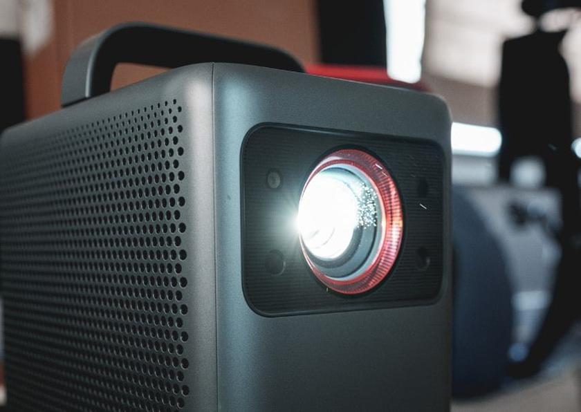 NEBULA Cosmos Laser beamer unter 3000 euro