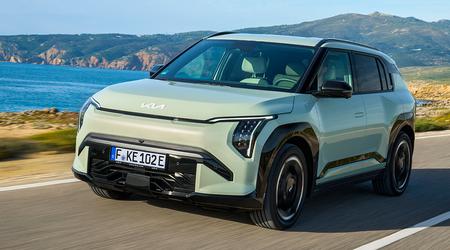 Konkurrent des Volvo EX30: Der Crossover Kia EV3 ist in Europa angekommen, mit einem Preis ab 35.990 Euro und einer Reichweite von bis zu 605 Kilometern