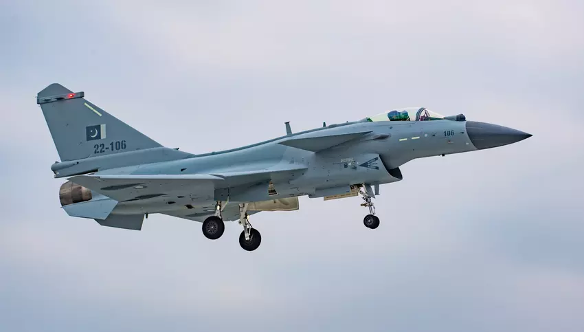 Pakistan erhält zweites Los chinesischer J-10C-Kampfflugzeuge der Generation 4++