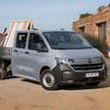 Volkswagen Transporter DoKa in Bewegung