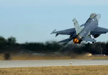 Thailand verschiebt den Kauf neuer Kampfjets ...