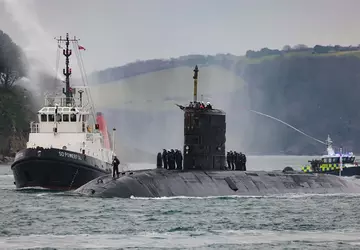 Großbritannien will sein letztes Atom-U-Boot Trafalgar ...