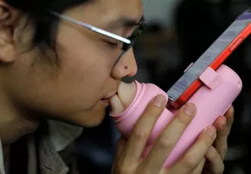 Ein chinesisches Start-up hat künstliche Lippen ...