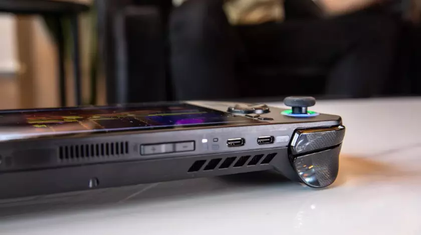ASUS ROG Ally X tragbarer Gaming-Computer