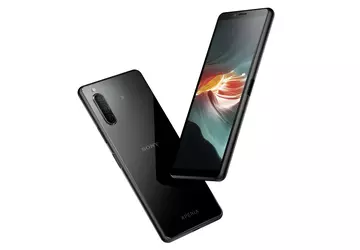 Sony Xperia 10 II hat begonnen, ...