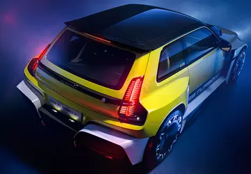 Die Leute stehen Schlange, um 155.000 ...