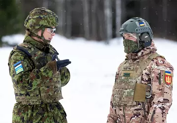 Estland reformiert die Wehrpflicht auf der ...