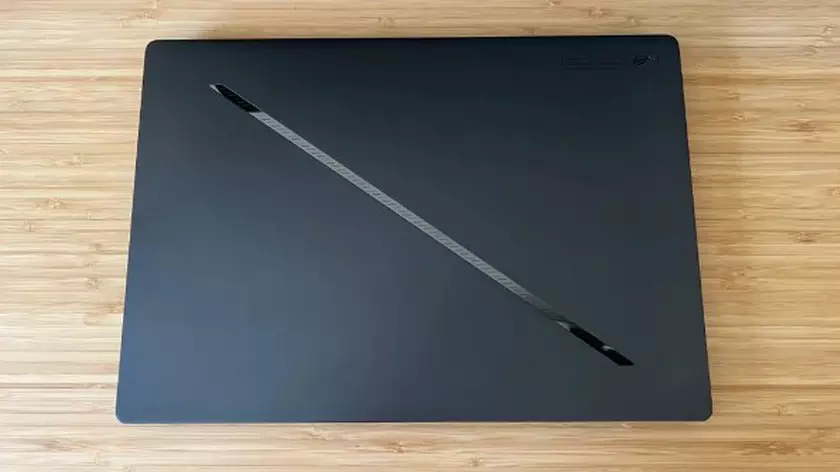 ROG Zephyrus G16 vs. ROG Strix G16