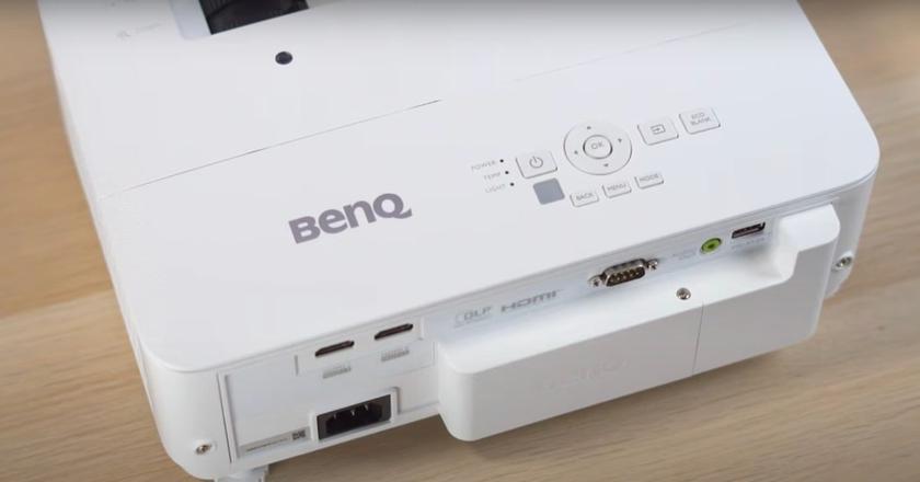 BenQ TK700STi gaming beamer ps5