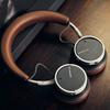 Beyerdynamic Aventho 100 Kopfhörer im Raum