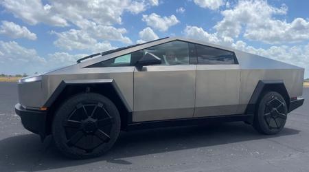 Tesla hat es sich anders überlegt, Cybertruck-Käufern, die den Elektro-Pickup innerhalb eines Jahres nach dem Kauf weiterverkaufen können, eine Geldstrafe von 50.000 Dollar zu zahlen